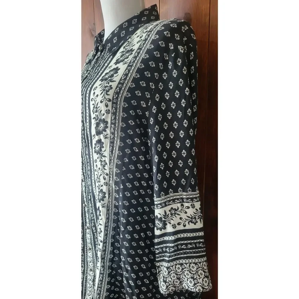Cyrena by Anthropologie L Tunic Dress Black White Boho Floral Pleated Back Flowy